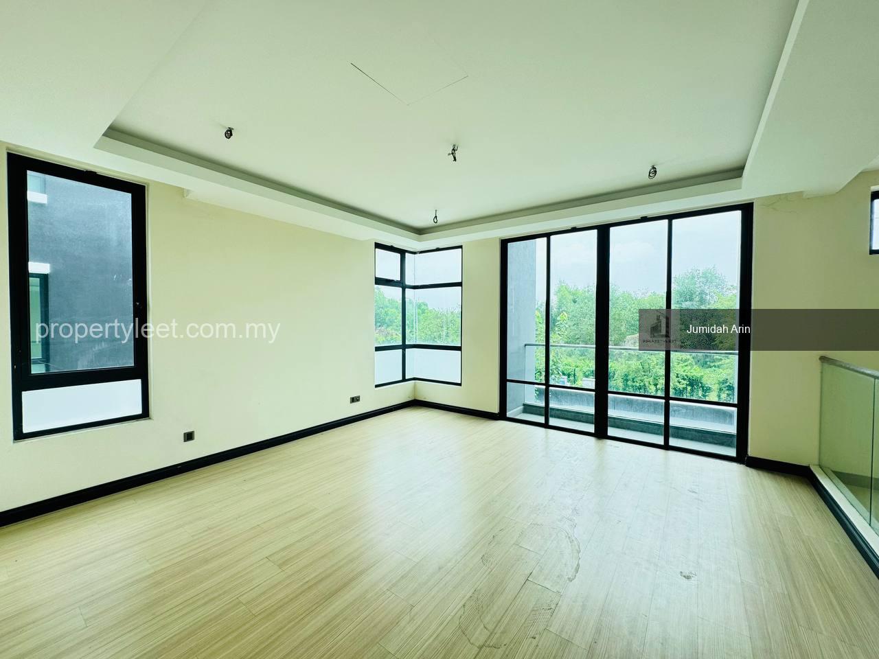 propertyleet-End-Lot-Non-Facing-House-3-Storey-Superlink-Anggun-Kirana-Setia-Alam-Shah-Alam-With-Private-Lift-67e36b2f5fae5.jpg
